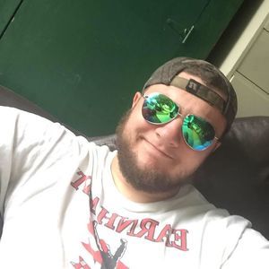 Meet your Posher, Thomas